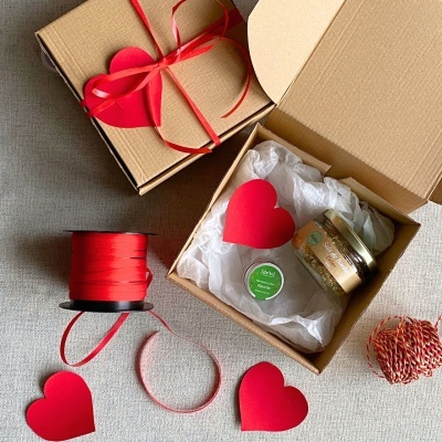 Caixa Presente Cuidado Natural– Sais de Banho e Bálsamo Labial