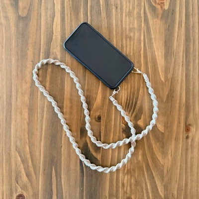 Fita para Telemóvel em Macramé Cor Neutra Fita para Telemóvel em Macramé Cor Neutra