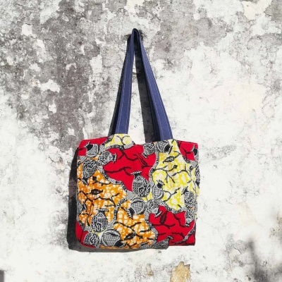 Mala em Tecido com Alças e Divisórias Interiores Mala em Tecido com Alças e Divisórias Interiores