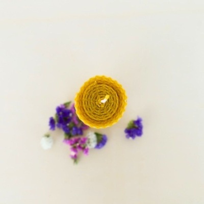 Vela de Cera de Abelha Natural Três Tamanhos