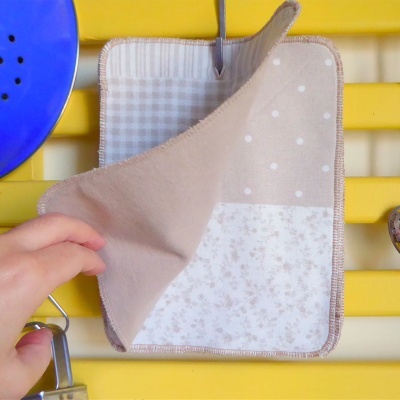 Toalhitas em Tecido Reutilizáveis e Artesanais – Dois Tamanhos