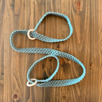 Alça em Macramé para Tapete de Ioga Toalha ou Manta Alça em Macramé para Tapete de Ioga Toalha ou Manta