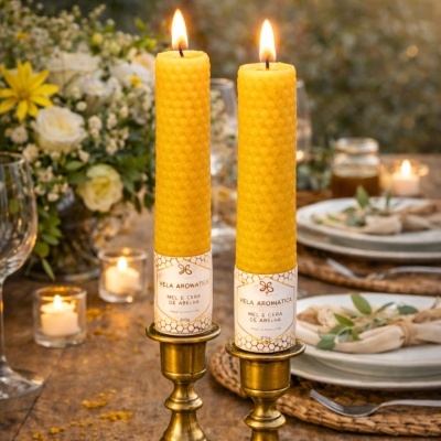 Velas de Cera de Abelha e Mel Biológicos