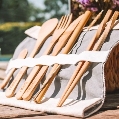 https://www.murta.eco/product/kit-refeicao-bolsa-palhas-e-talheres-em-bambu https://www.murta.eco/product/kit-refeicao-bolsa-palhas-e-talheres-em-bambu