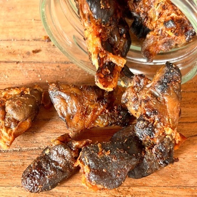 Snacks Naturais Desidratados de Frango para Cães e Gatos