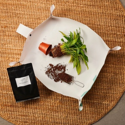 Conjunto de Plantação Tapete e Substrato