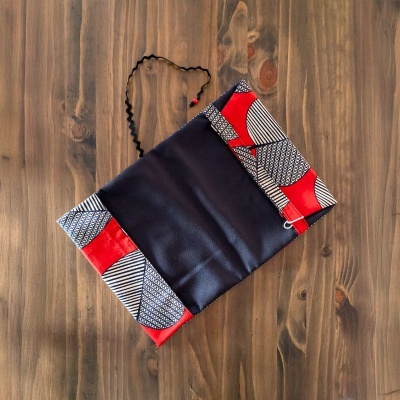 Capa para Livros em Tecido com Largura Ajustável