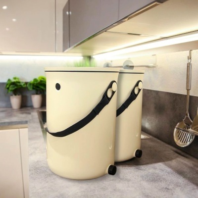 https://www.murta.eco/product/kit-compostagem-organko https://www.murta.eco/product/kit-compostagem-organko