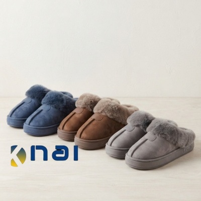 Pantufa Camurça e Pelúcia