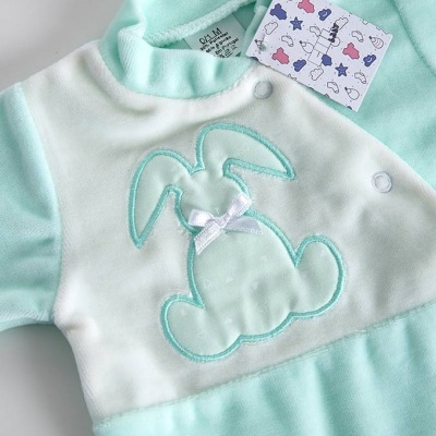 Babygrow  Veludo " Coelho "