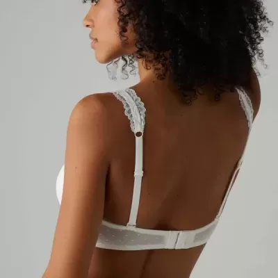 Soutien Ysabel Mora 10666