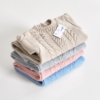 Macacão em Tricot para Bebé