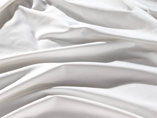Os melhores lençóis para o verão: guia completo dos tecidos mais frescos para dormir melhor