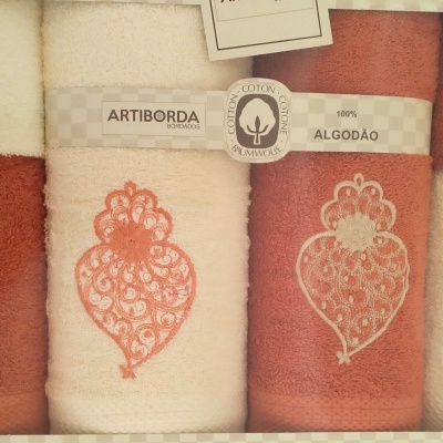 JOGO TOALHAS FELPO ELEGANCE 360 Grs M2 (6 Pcs), Corações