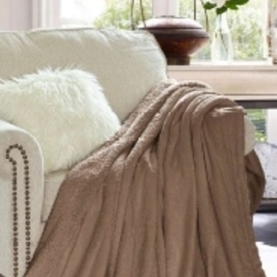 Manta Velur Alto Relevo  e pelo de borrego (sherpa) Belmanta