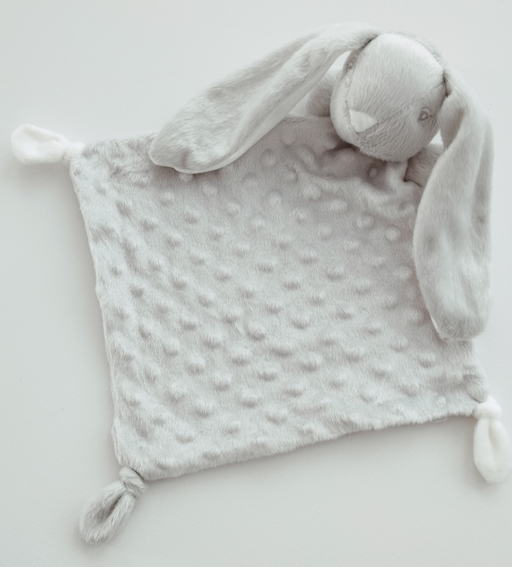 Dou-Dou Coelho Cinza Personalizado Dou-Dou Coelho Cinza Personalizado