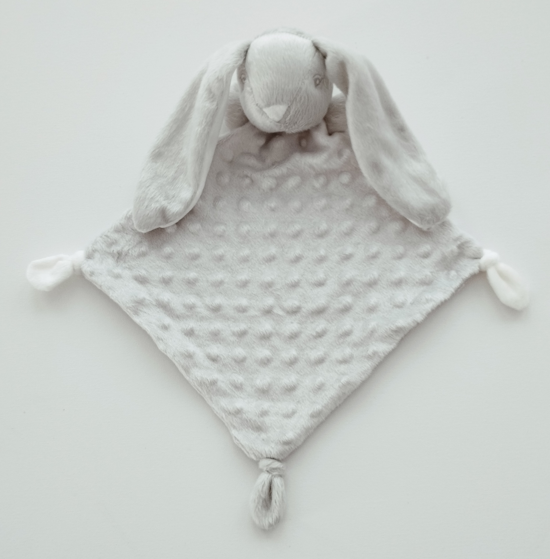 Dou-Dou Coelho Cinza Personalizado Dou-Dou Coelho Cinza Personalizado