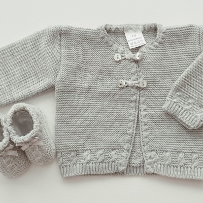 Conjunto para bebé cinza