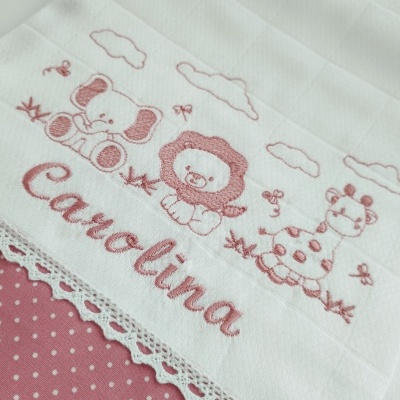 Fralda de Tecido Personalizada para Bebé – Conforto e Qualidade