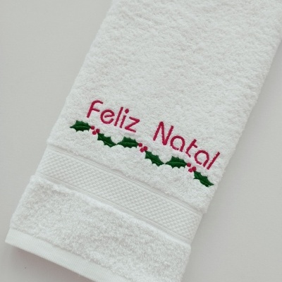 https://www.nicolalopes.pt/product/toalha-de-rosto-pai-natal-2