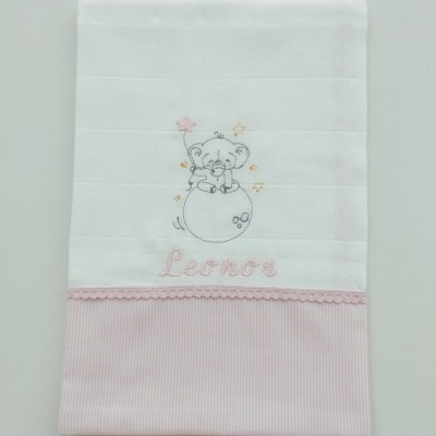 Fralda de Tecido Personalizada para Bebé – Conforto e Qualidade