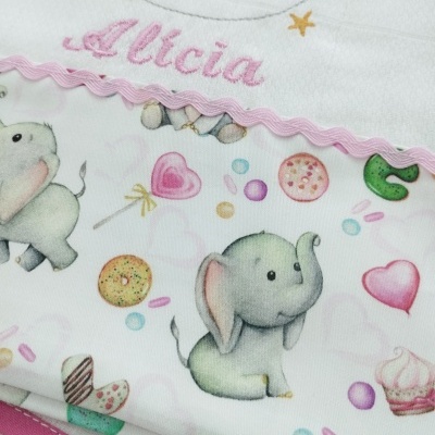 Fralda de Tecido Personalizada para Bebé – Conforto e Qualidade