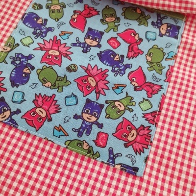 Bibe Escolar tamanho 4 Anos