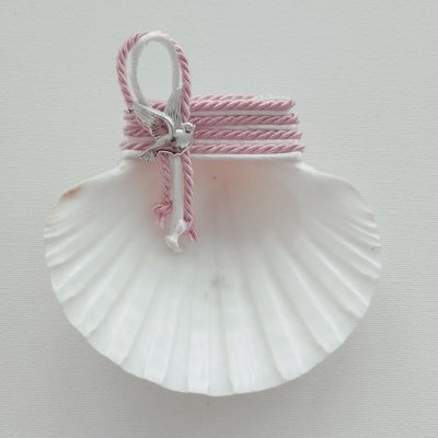 https://www.nicolalopes.pt/product/concha-batismo-rosa-bebe-4