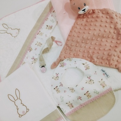 Conjunto de Bebé Completo Personalizado Rosa