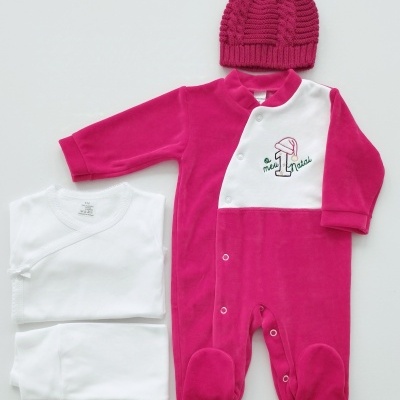 https://www.nicolalopes.pt/product/conjunto-para-bebe-vermelho-3