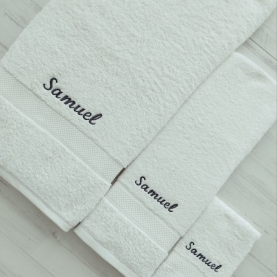 https://www.nicolalopes.pt/product/conjunto-personalizado-com-nome https://www.nicolalopes.pt/product/conjunto-personalizado-com-nome
