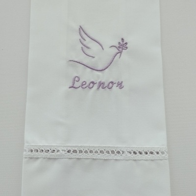 https://www.nicolalopes.pt/product/toalha-de-batismo-personalizada-3