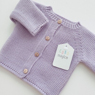 https://www.nicolalopes.pt/product/casaco-de-malha-para-bebe-lavanda