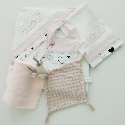 https://www.nicolalopes.pt/product/conjunto-de-bebe-personalizado