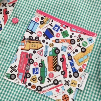 Bibe Escolar tamanho 3 Anos