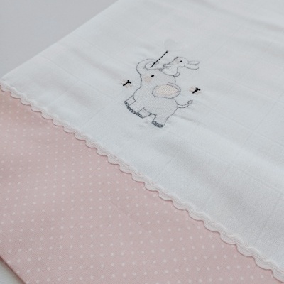 Fralda de Tecido Personalizada para Bebé – Conforto e Qualidade