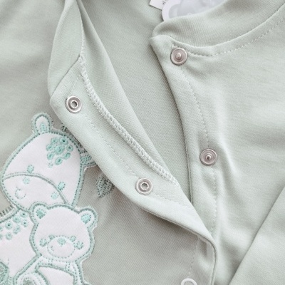 Conjunto para bebé verde seco