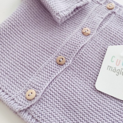 https://www.nicolalopes.pt/product/casaco-de-malha-para-bebe-lavanda