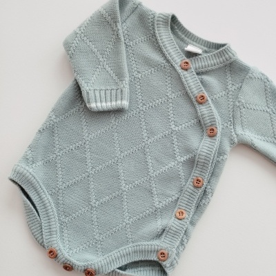 Conjunto de 3 Peças para Bebé – Fofo Verde, Body e Collant Conjunto de 3 Peças para Bebé – Fofo Verde, Body e Collant