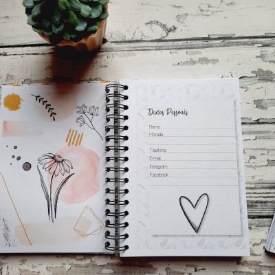 Agenda&#x20;Permanente&#x20;&quot;Cor&#x20;e&#x20;Aguarela&quot;&#x20;-&#x20;com&#x20;nome&#x20;Personalizado&#x21;