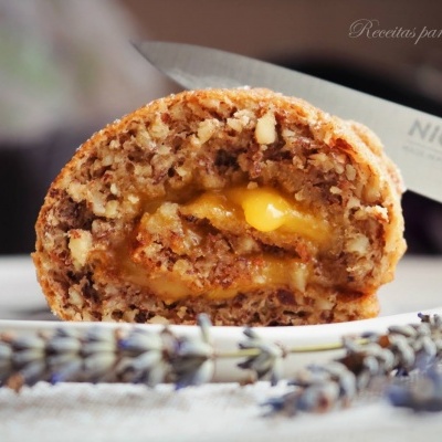 Torta de Amêndoa com Doce de Ovos