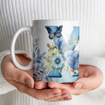 Caneca Alfabeto Floral Azul