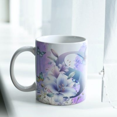 Caneca Alfabeto Borboleta Lilás