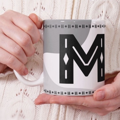Caneca Alfabeto Geometrico