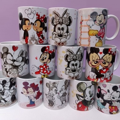 Caneca Coleção Emoções Minnie e Mickey