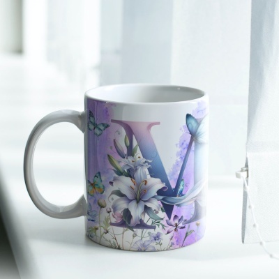 Caneca Alfabeto Borboleta Lilás