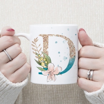 Caneca Alfabeto Floral Glitter