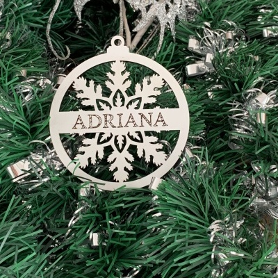 Bola de Natal Personalizada com Nome - Floco de Neve Central