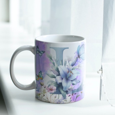 Caneca Alfabeto Borboleta Lilás