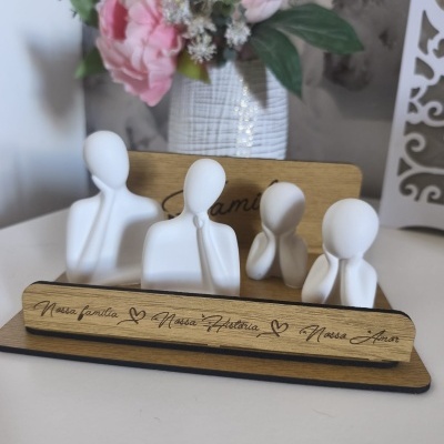 Conjunto de Decoração Família em Pó Cerâmico e MDF